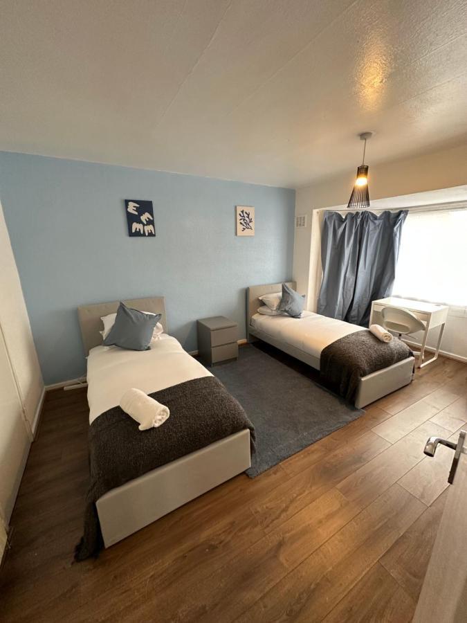 Lovely Spacious 3 Bedrooms House Birmingham Exterior photo